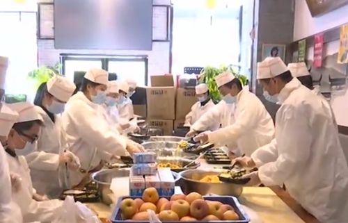 武漢按下重啟鍵 食品企業與餐飲業經濟活力逐步恢復，歌舞活動再添生機